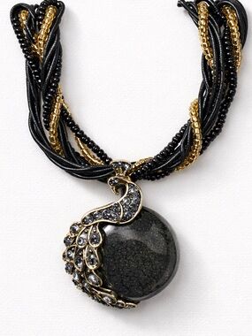 Black vintage style necklace